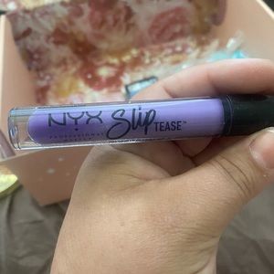 NYX Slip Tease Full Color Lip Oil
